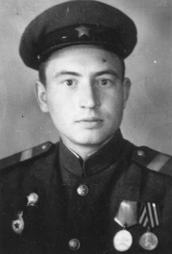 Асмолков Иван Сергеевич